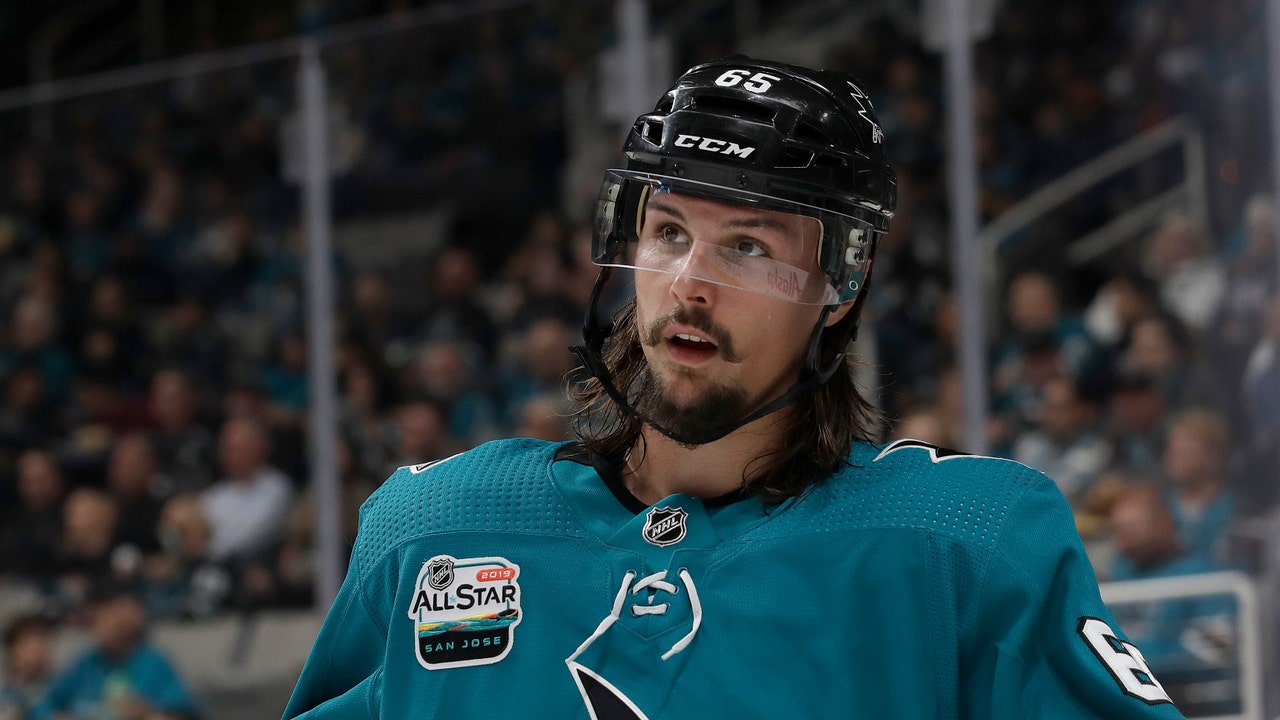 Sharks sign D Erik Karlsson to $92M, 8-year deal